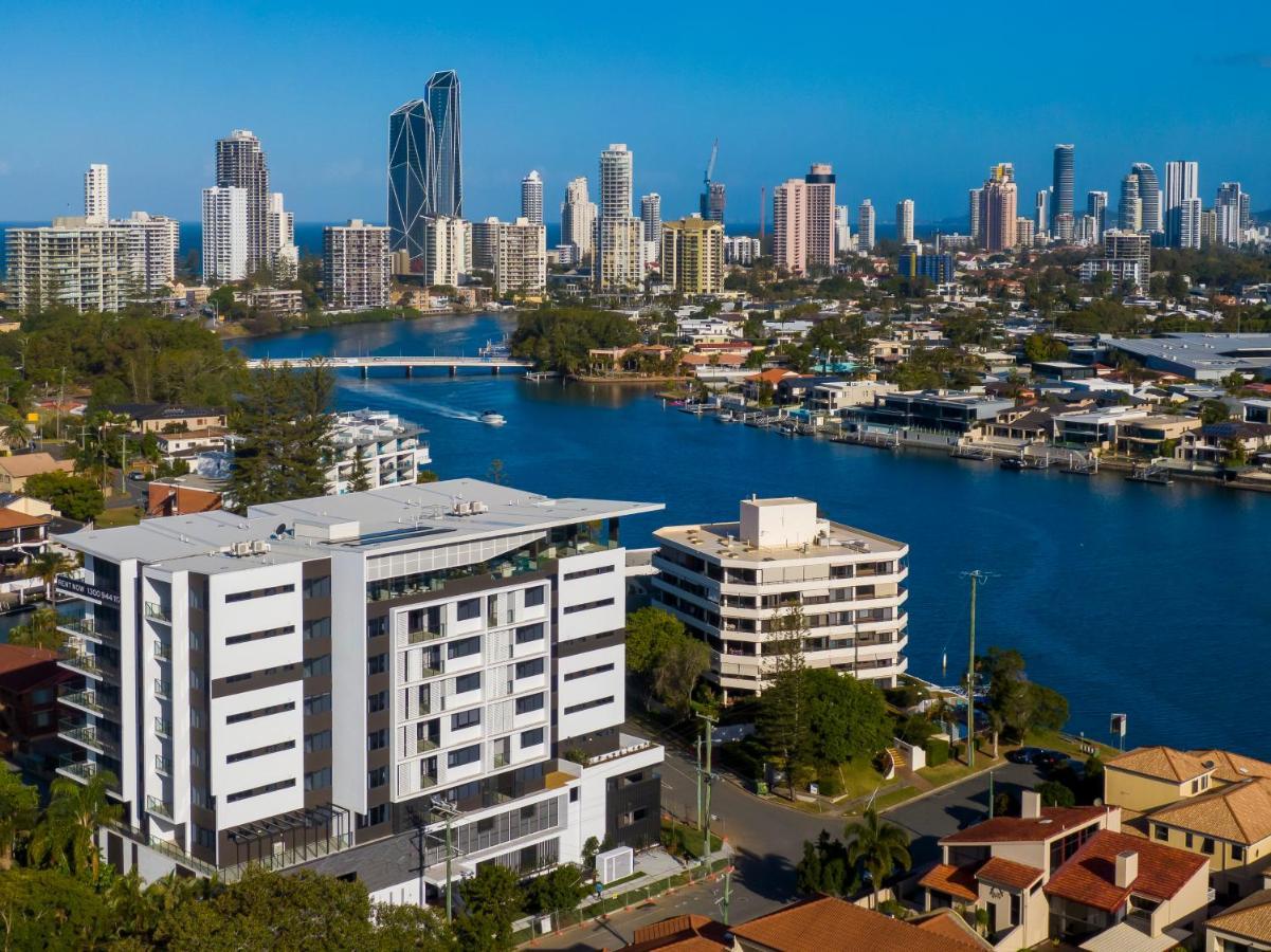 Peninsular Gold Coast Aparthotel Buitenkant foto